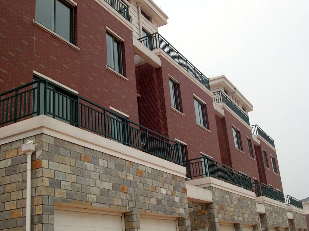 陽臺(tái)護(hù)欄